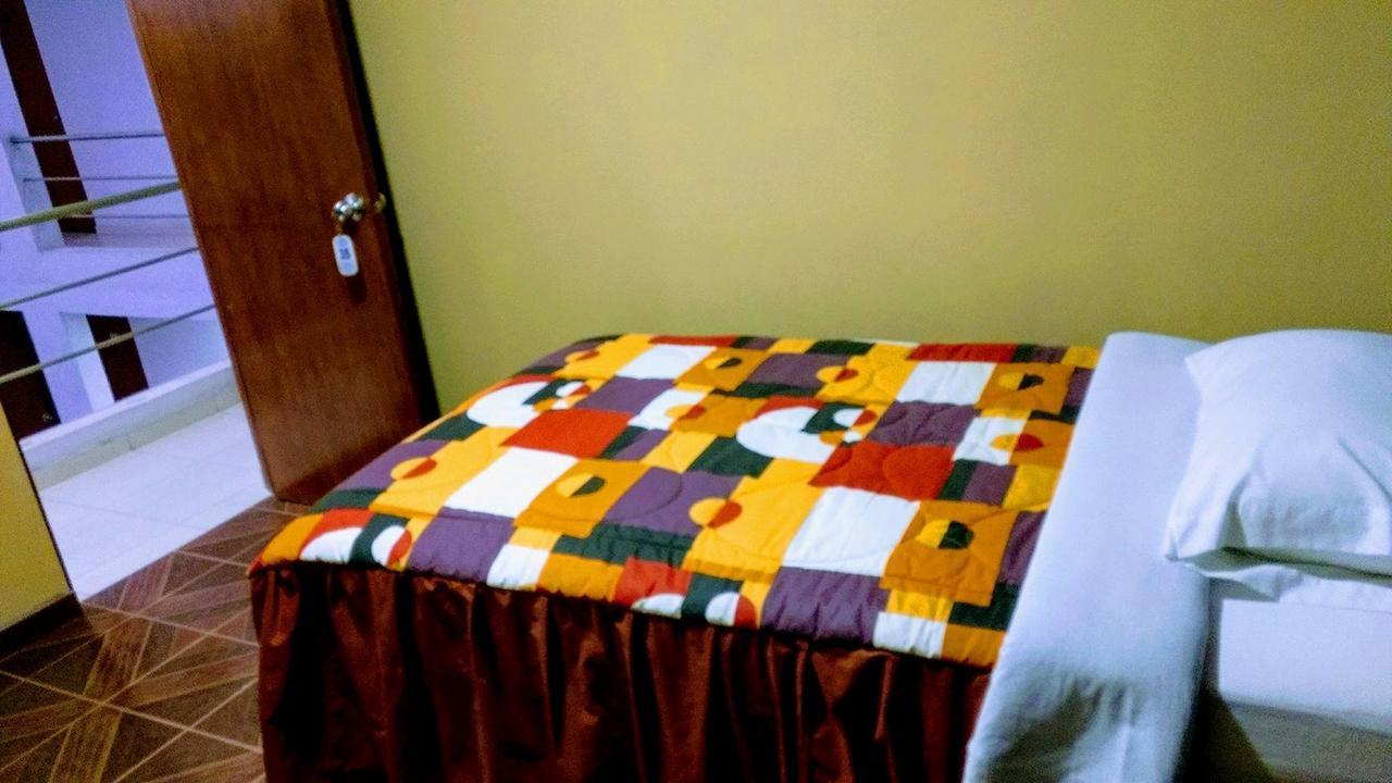 Hostal Caprichos Huacho Exterior foto